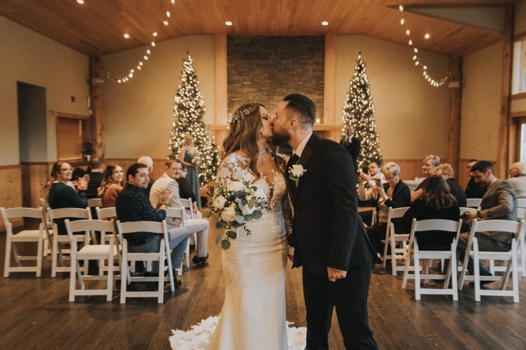 Capturing the Magic of Winter: Tips for Taking Stunning Winter Wedding Photos